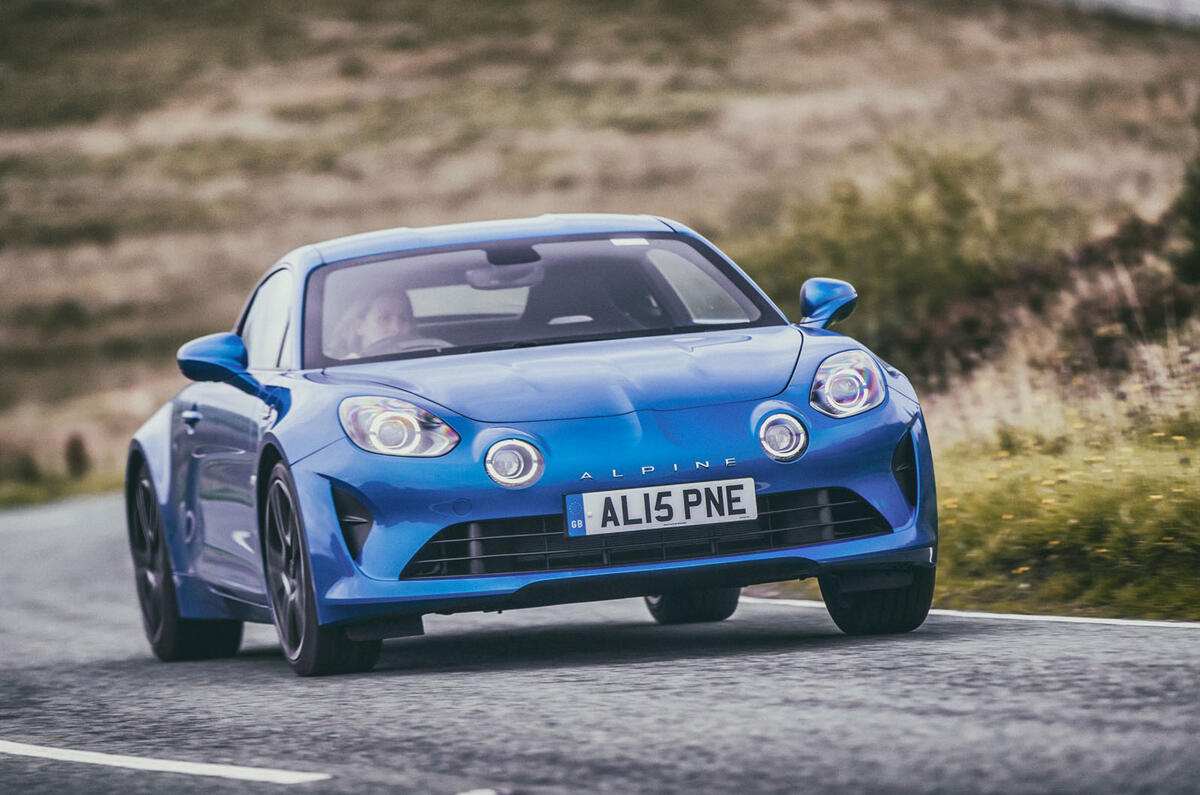 Alpine A110 vs Abarth 124 Spider vs Ford Focus RS