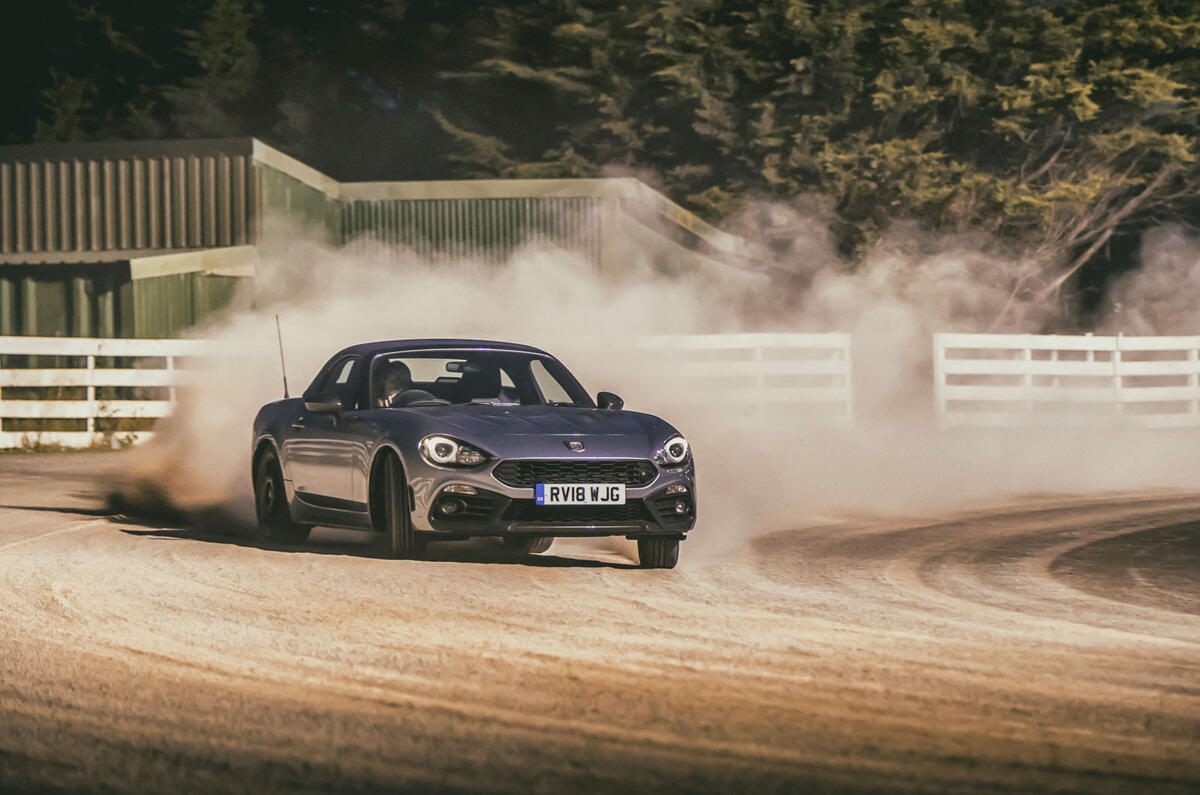 Alpine A110 vs Abarth 124 Spider vs Ford Focus RS