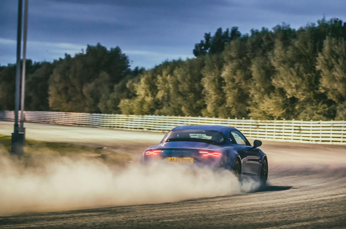 Alpine A110 vs Abarth 124 Spider vs Ford Focus RS