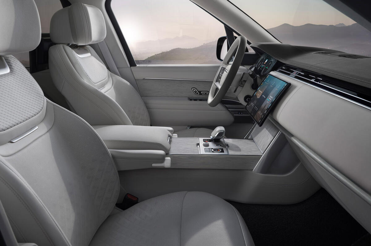 Range Rover Electric 2026 047