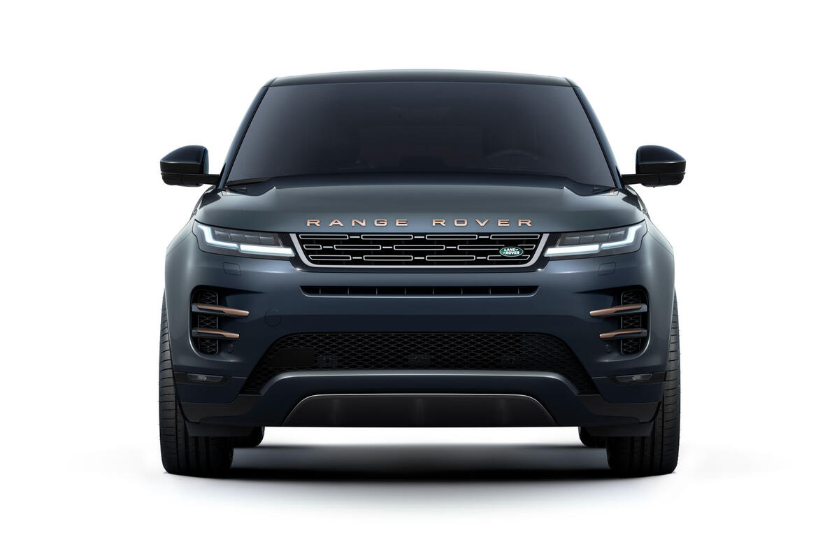 Range Rover Evoque 2023 front static Range Rover Evoque 2023 front static