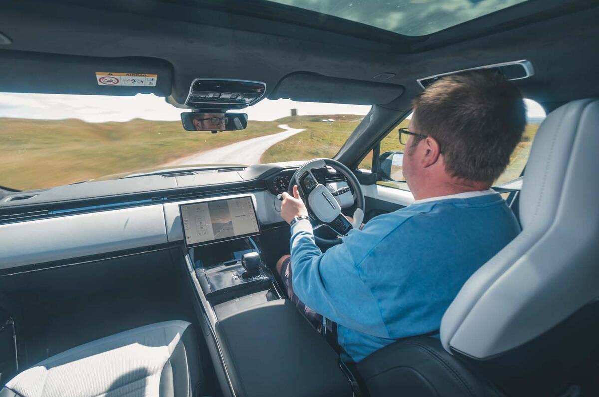 Range Rover Sport SV VS Porsche Cayenne E Hybrid Coupe RR interior