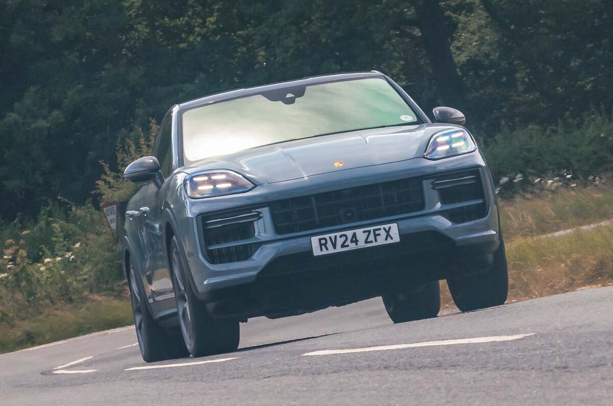 Range Rover Sport SV VS Porsche Cayenne front cornering