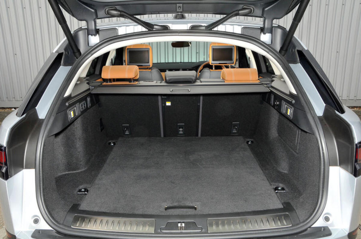 range rover velar boot space 1 range rover velar boot space 1