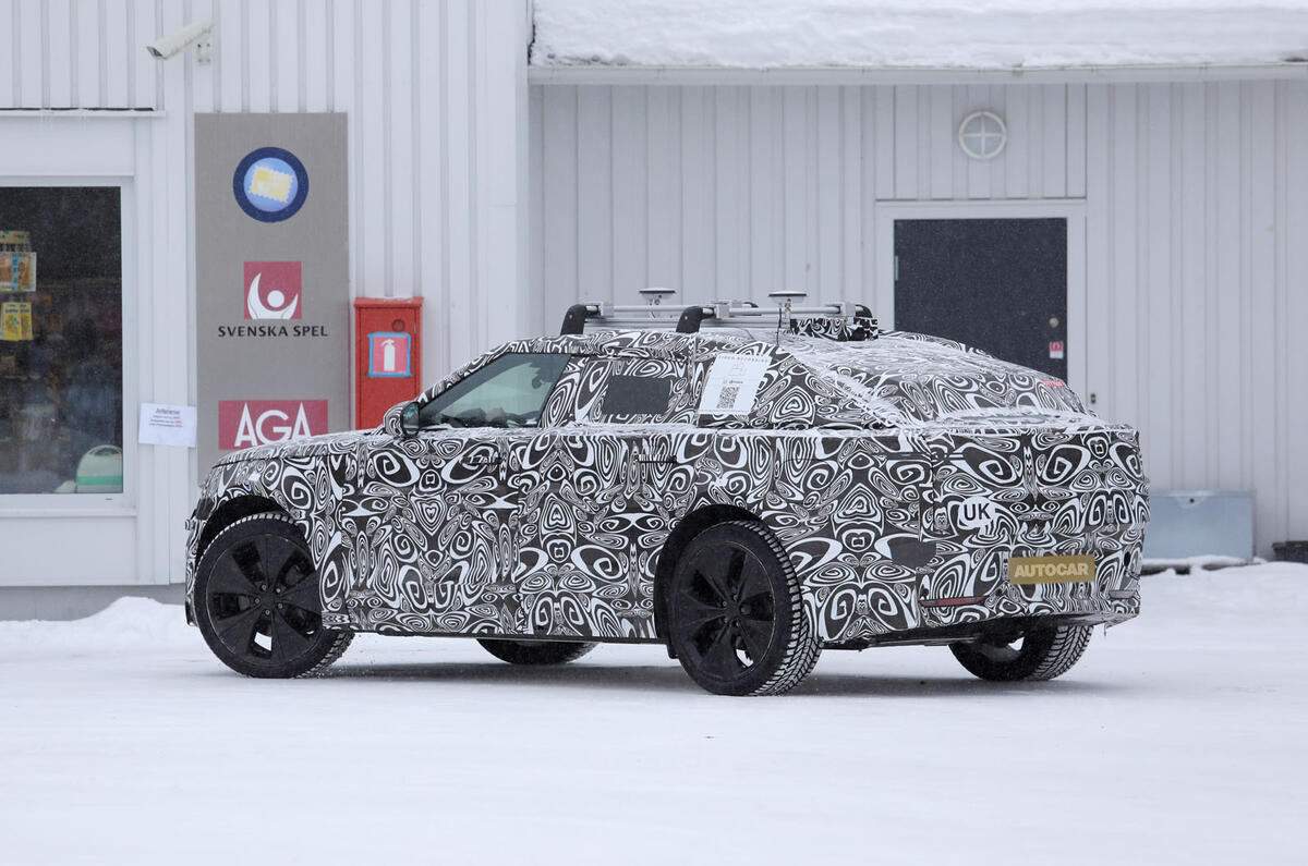 Range Rover Velar camo 1