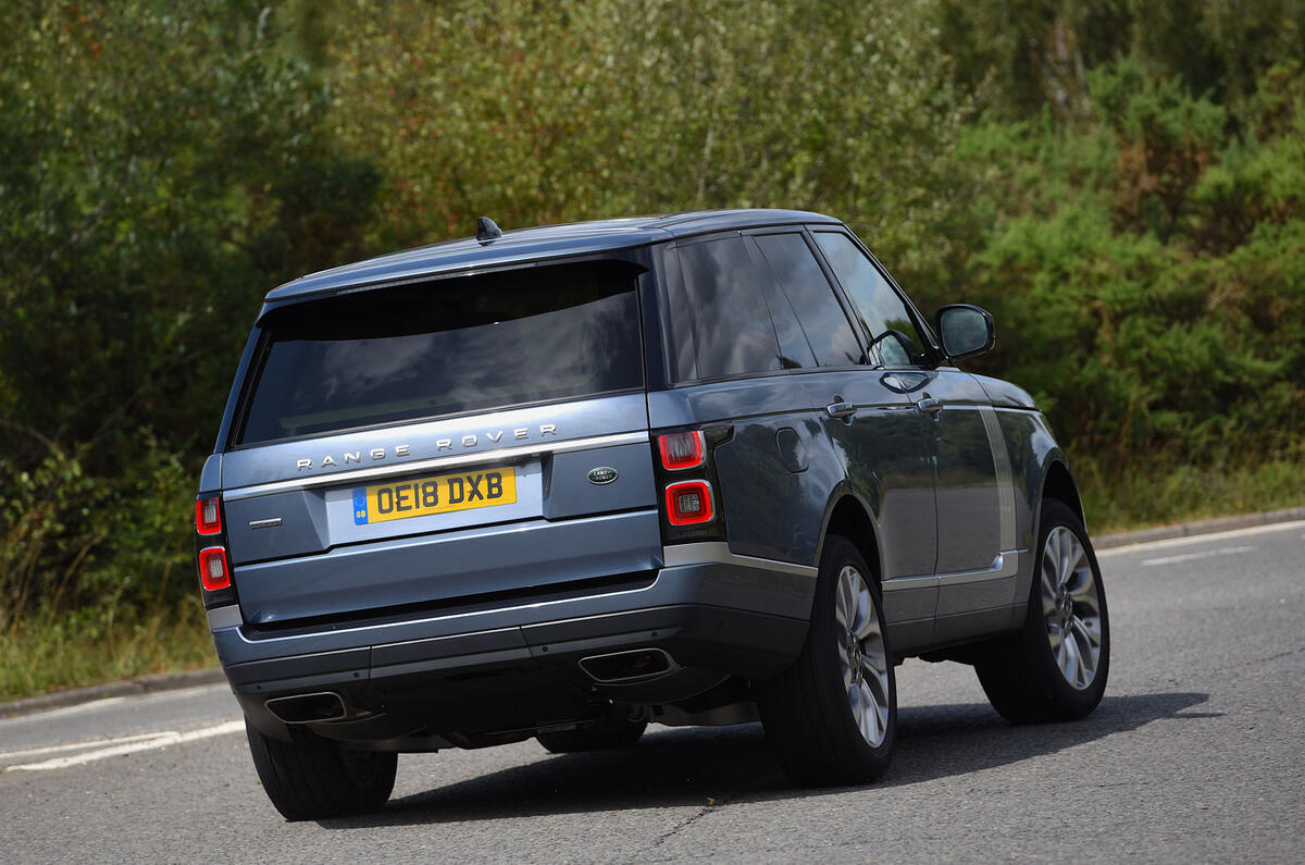 Range Rover Autobography 2018 rear Range Rover Autobography 2018 rear