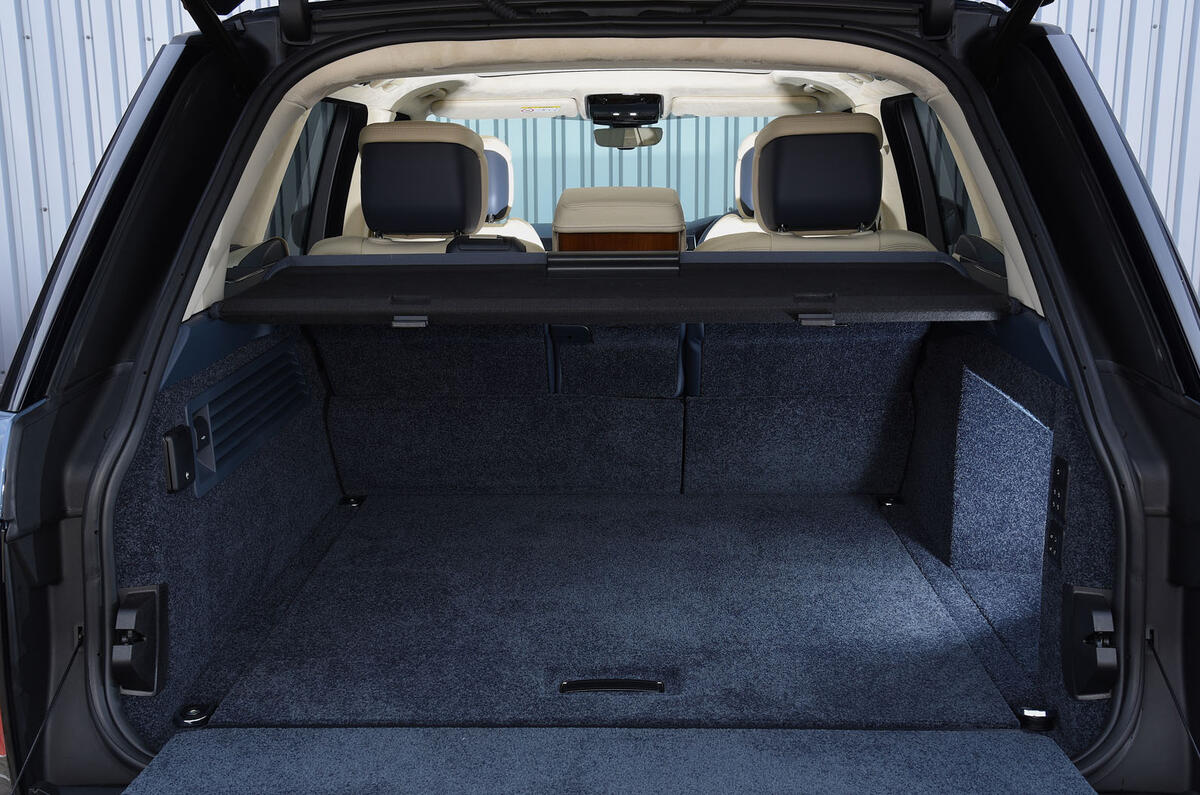 Range Rover Autobography 2018 boot Range Rover Autobography 2018 boot