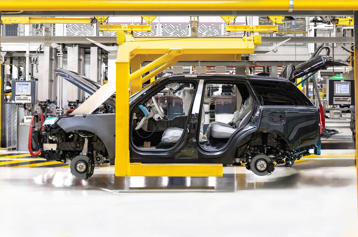RANGE ROVER ELECTRIC 6