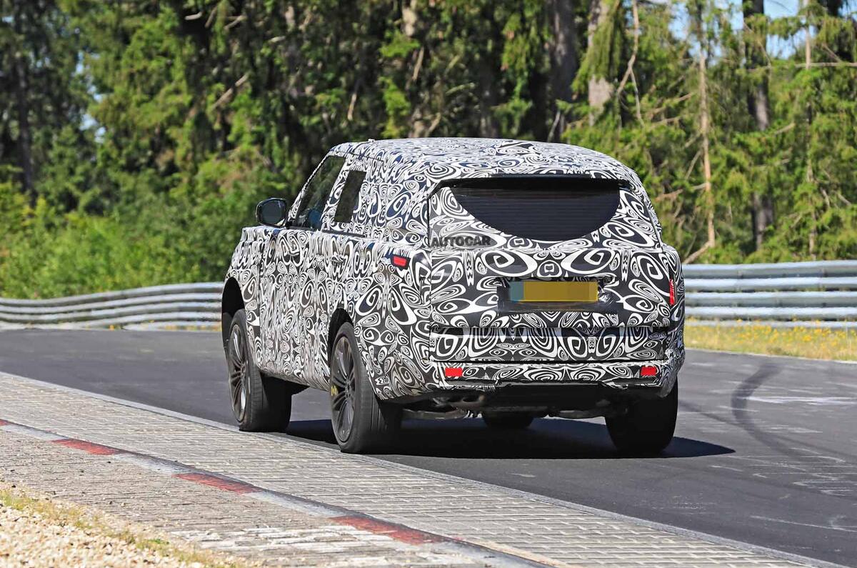 Range Rover prototype Nurburgring rear Range Rover prototype Nurburgring rear