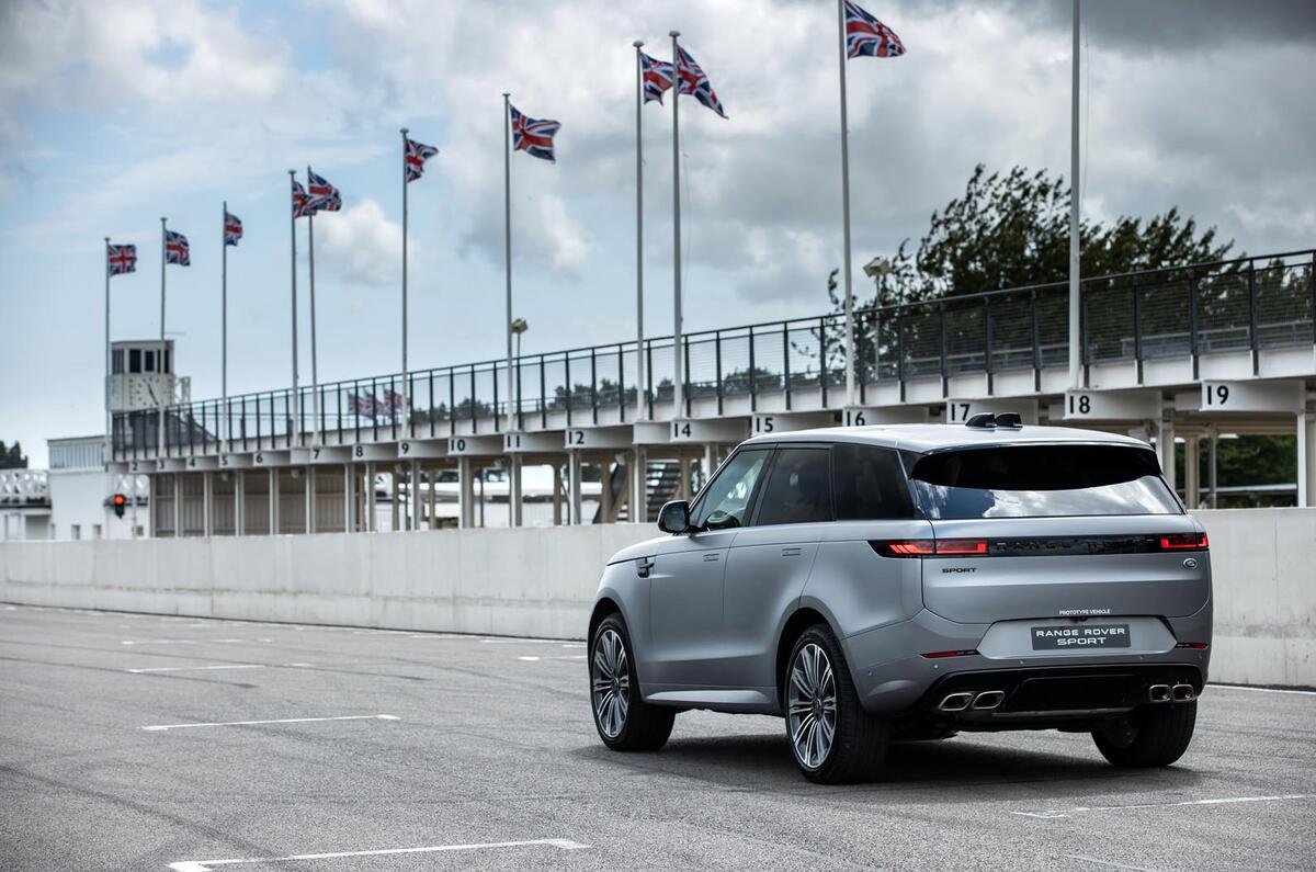 Range Rover Sport at Goodwood Circuit 22 004 Range Rover Sport at Goodwood Circuit 22 004