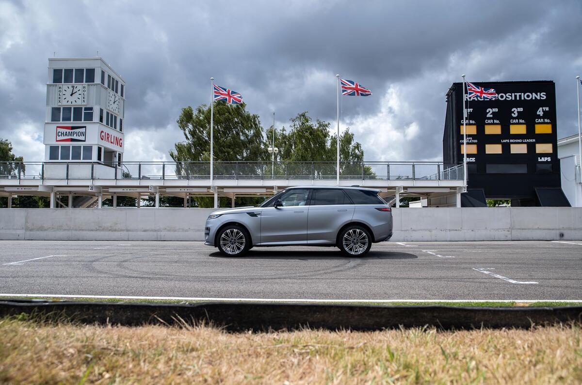 Range Rover Sport at Goodwood Circuit 22 005 Range Rover Sport at Goodwood Circuit 22 005