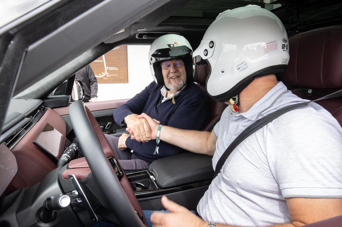 Range Rover Sport at Goodwood Circuit 22 050 Range Rover Sport at Goodwood Circuit 22 050