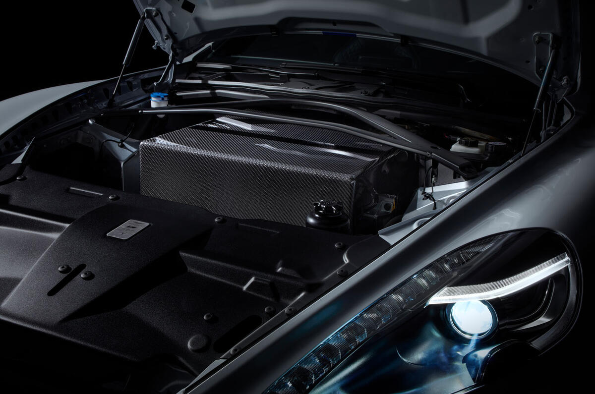 2019 Aston Martin Rapide E  - motor