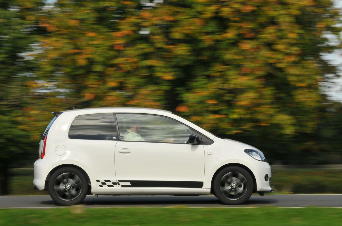 Skoda Citigo - side