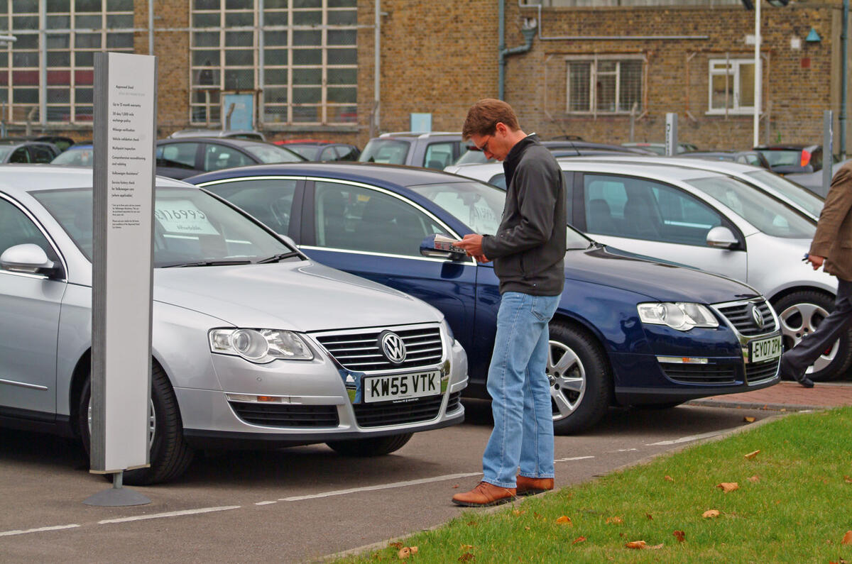 Dealership Volkswagen Passat