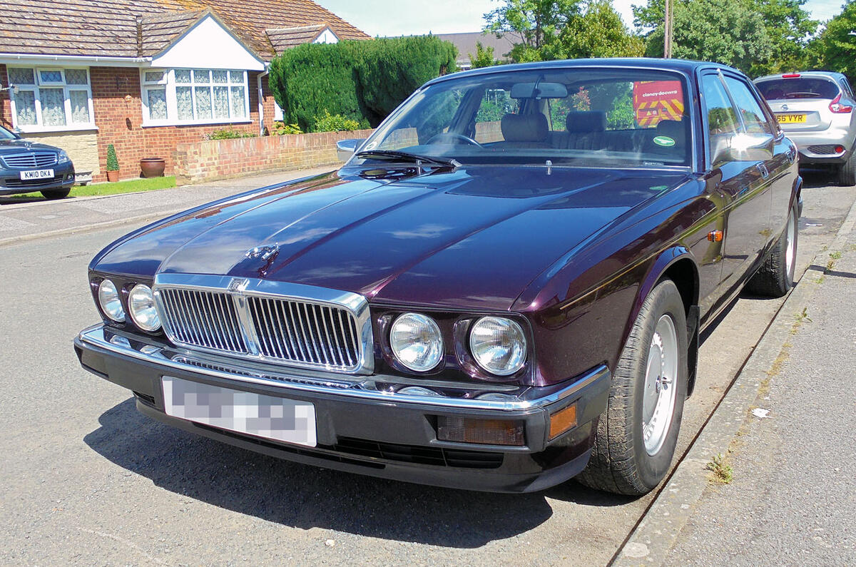 Jaguar XJ40 Jaguar XJ40