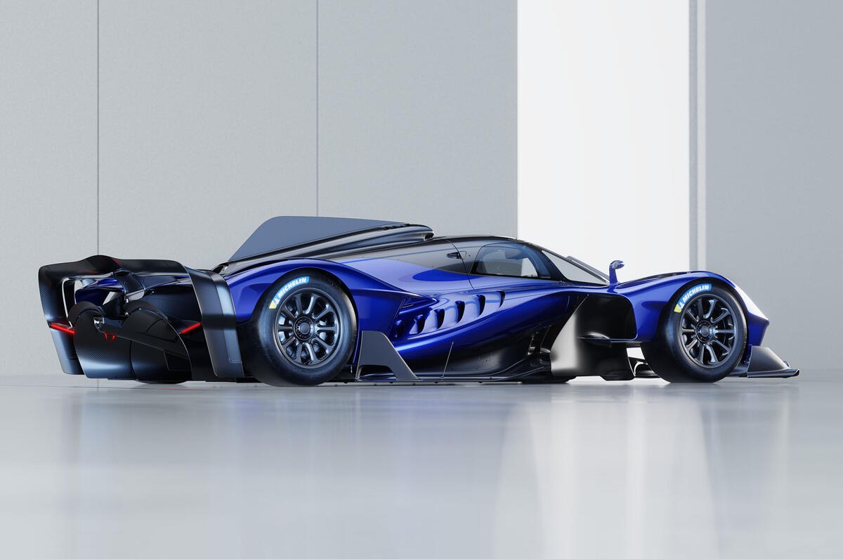Red Bull RB17 4