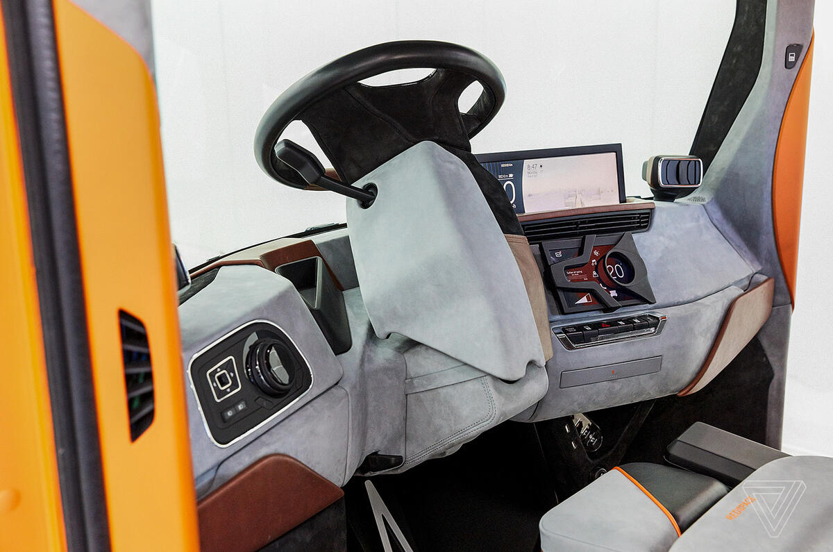Chris Bangle Redspace electric city car - new pictures