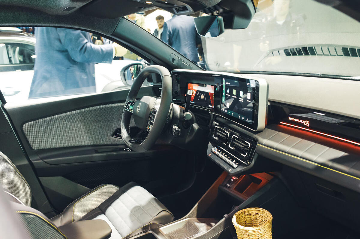 Renault 4 Paris motor show dashboard Renault 4 Paris motor show dashboard