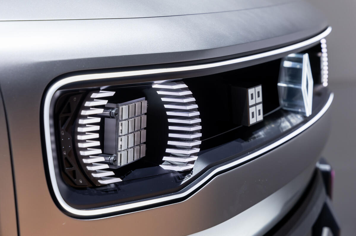 Renault 4Ever Trophy headlamps Renault 4Ever Trophy headlamps