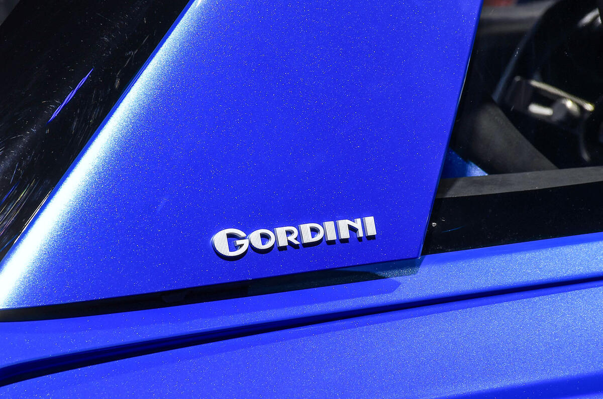 Renault 8 Gordini 227