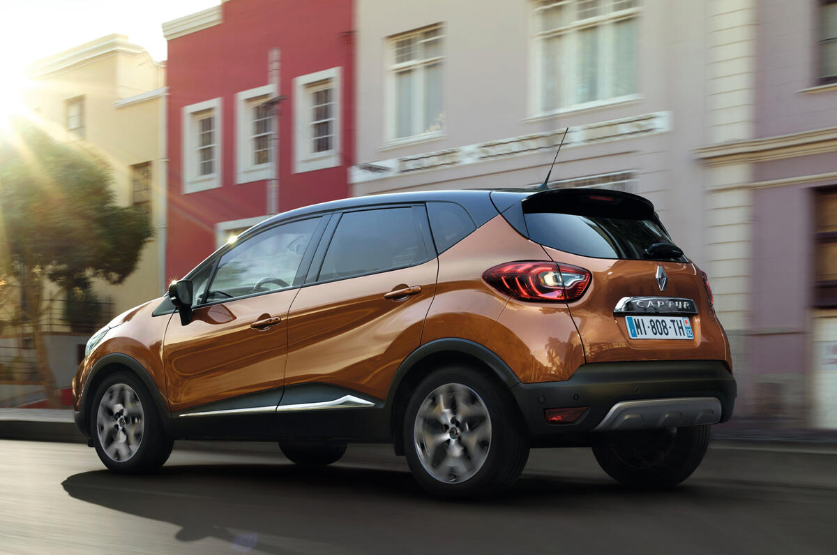 Facelifted Renault Captur on sale now priced from £15,355 