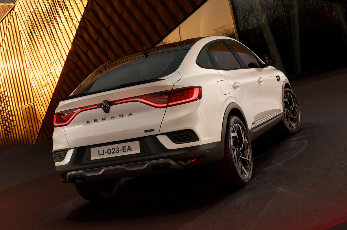 Renault Arkana 2023 rear Renault Arkana 2023 rear