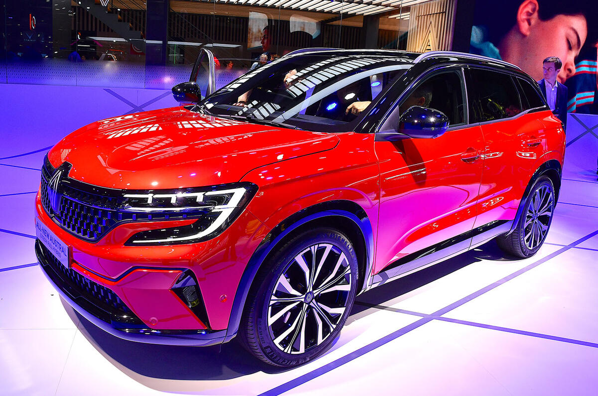 renault austral paris motor show 01 front static renault austral paris motor show 01 front static