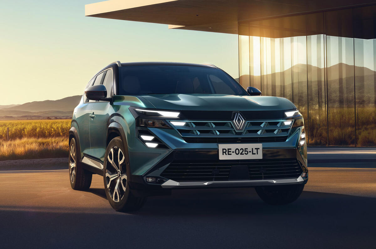 Renault Boreal front quarter