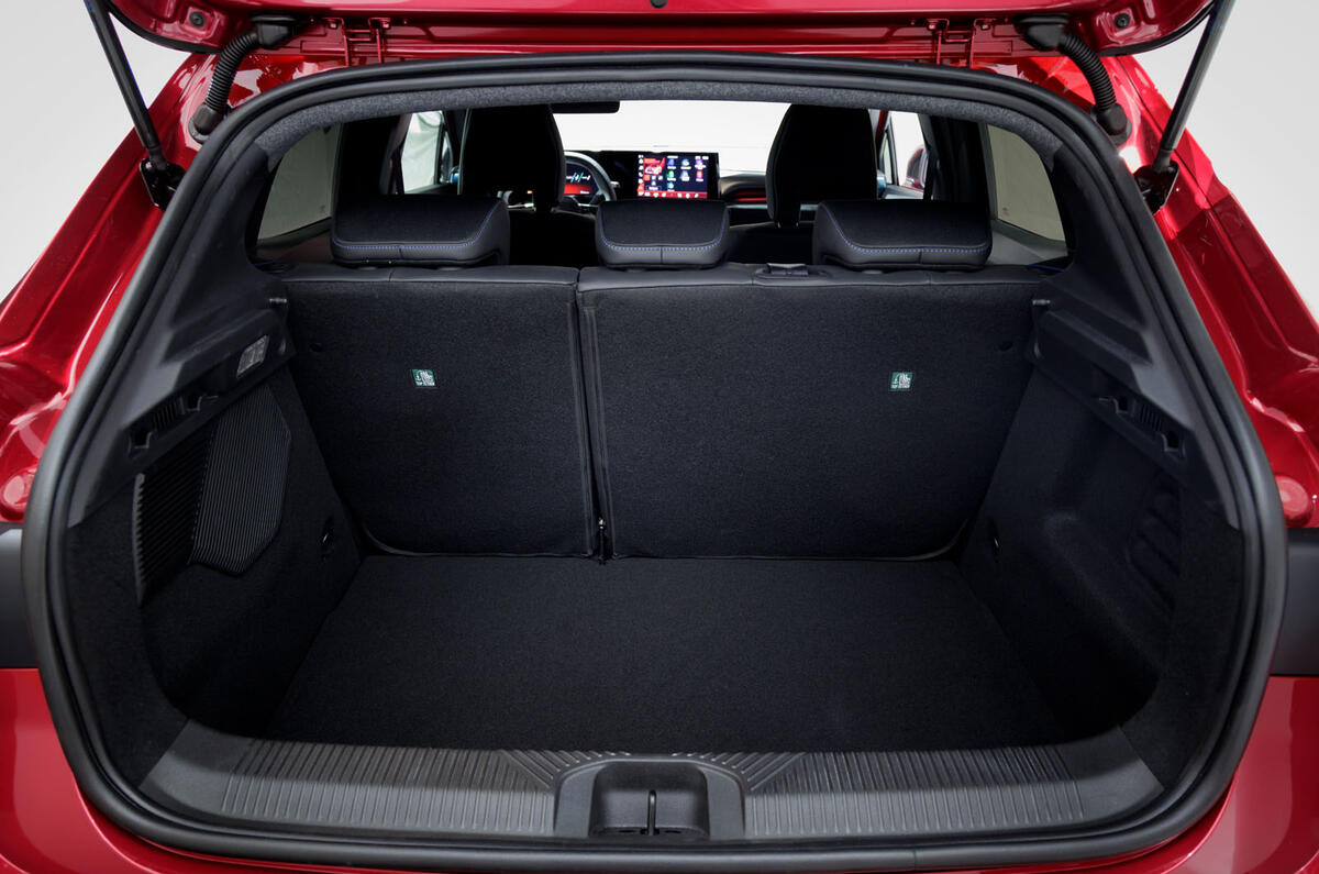 Renault Clio 2027 boot