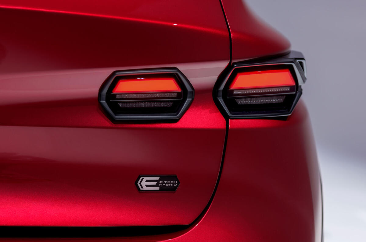 Renault Clio 2027 rear light detail