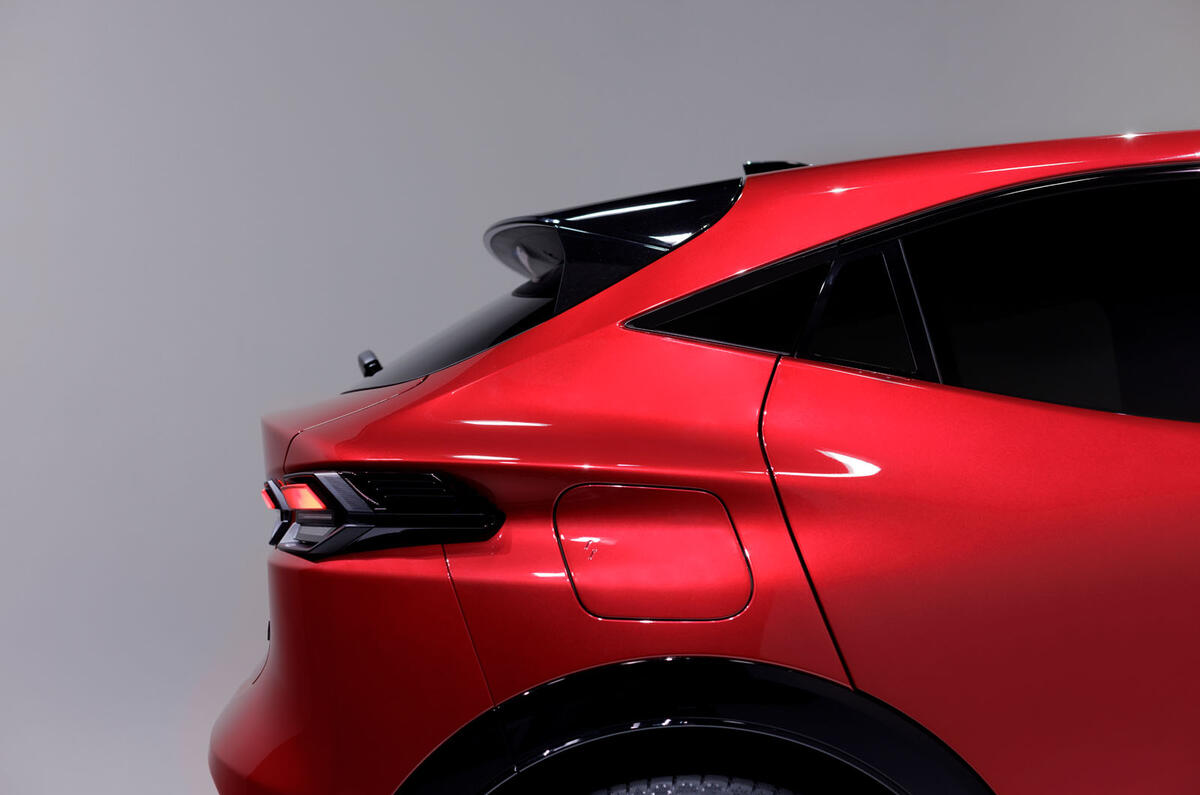 Renault Clio 2027 rear quarter detail