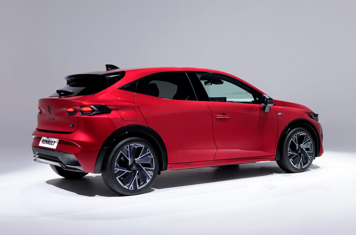 Renault Clio 2027 rear quarter static