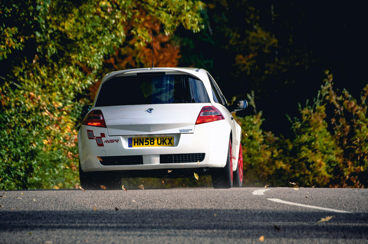 Renault Megane RS R26R 2009 - tracking rear Renault Megane RS R26R 2009 - tracking rear