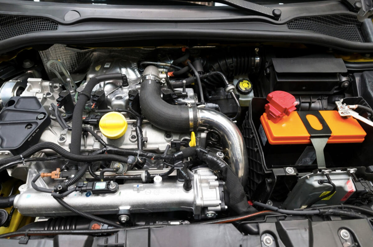 Renault Clio Renault Sport KZ 01 leaked picture side