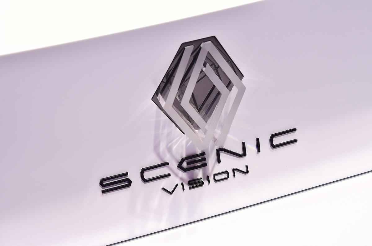 renault scenic concept paris motor show 04 badge renault scenic concept paris motor show 04 badge