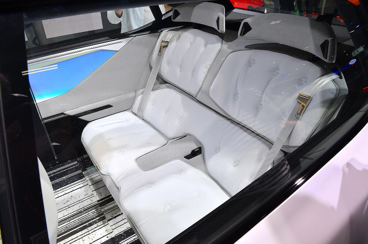 renault scenic concept paris motor show 07 back seats renault scenic concept paris motor show 07 back seats