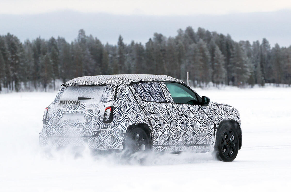 Renault 4 prototype testing on snow 10 Renault 4 prototype testing on snow 10