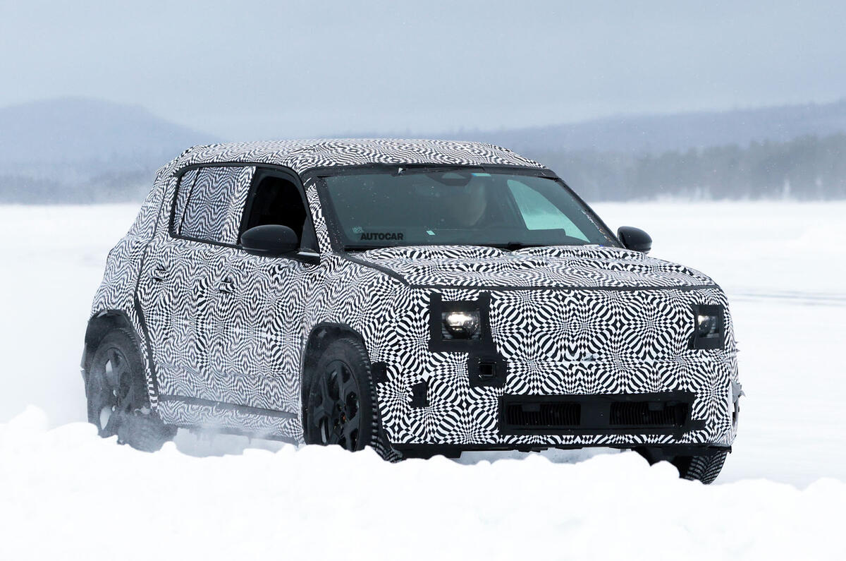 Renault 4 prototype testing on snow 13 Renault 4 prototype testing on snow 13