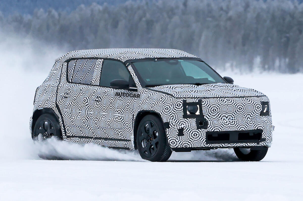 Renault 4 prototype testing on snow 2 Renault 4 prototype testing on snow 2