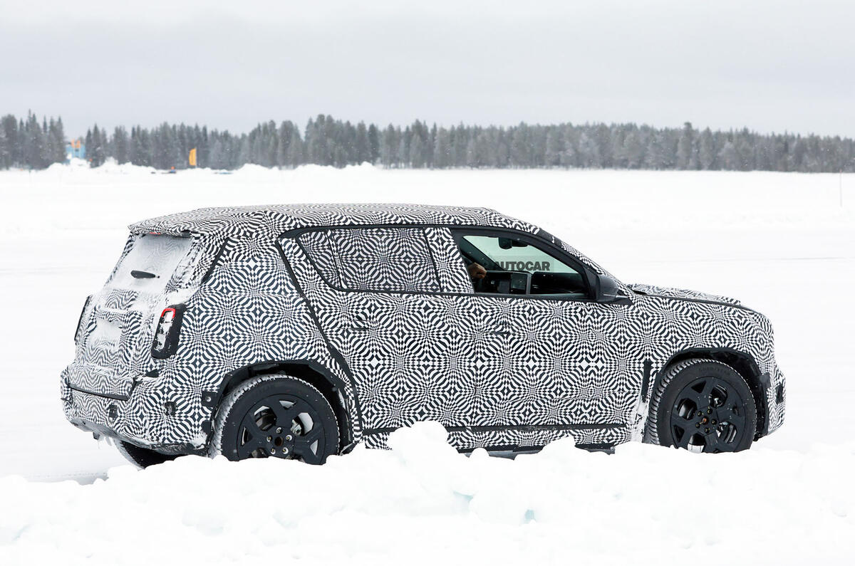 Renault 4 prototype testing on snow 21 Renault 4 prototype testing on snow 21