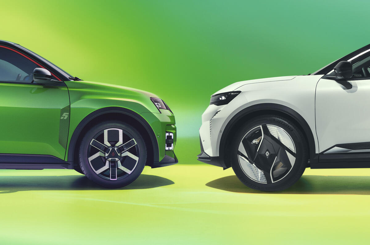Renault 5 and Renault Scenic head to head