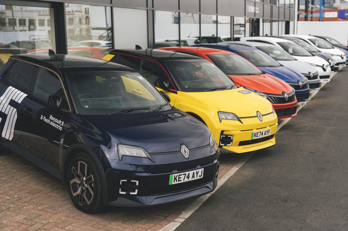 Renault 5 Stock shot 2 (1)