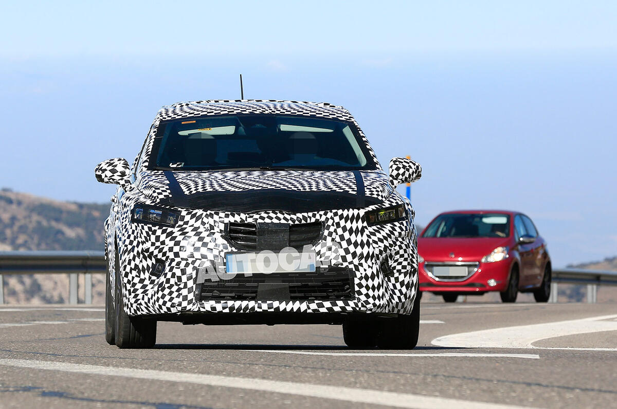 Renault Captur 2019 spied testing - nose