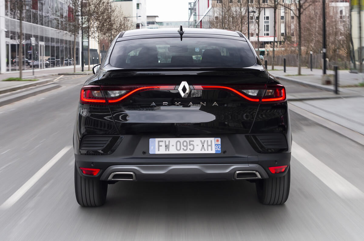 RENAULT CONFIRMS PRICING AND TECHNICAL DETAILS FOR ALL NEW ARKANA HYBRID SUV (1) RENAULT CONFIRMS PRICING AND TECHNICAL DETAILS FOR ALL NEW ARKANA HYBRID SUV (1)