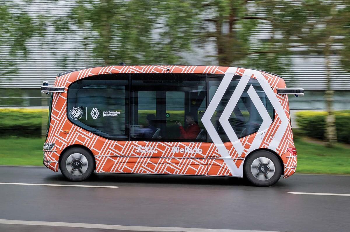 Renault Group   Experimentation Auntonomous Shuttle @Roland Garros 2024
