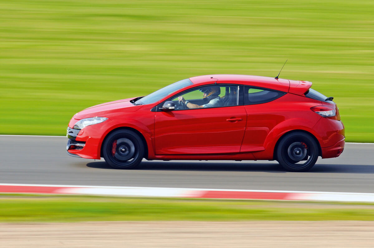 Renault Megane RS 2010 - side