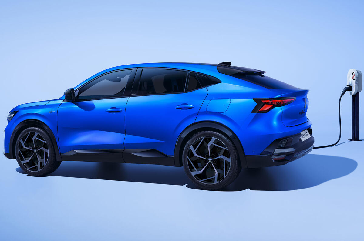 Renault Rafale E Tech 4x4 300 hp Atelier Alpine 1