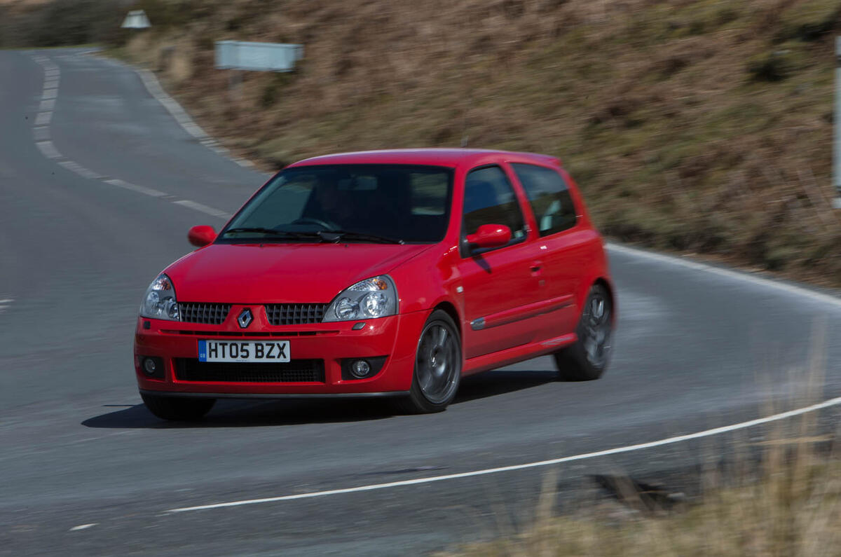Mégane Trophy-R v Clio Trophy v Sport Spider