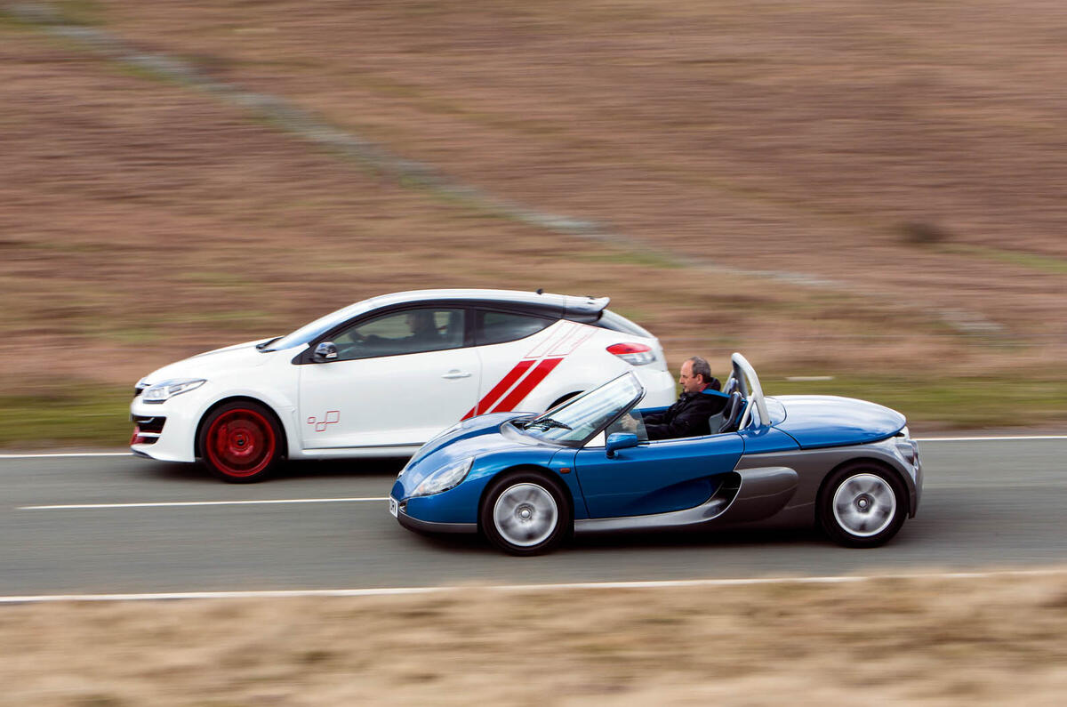 Mégane Trophy-R v Clio Trophy v Sport Spider